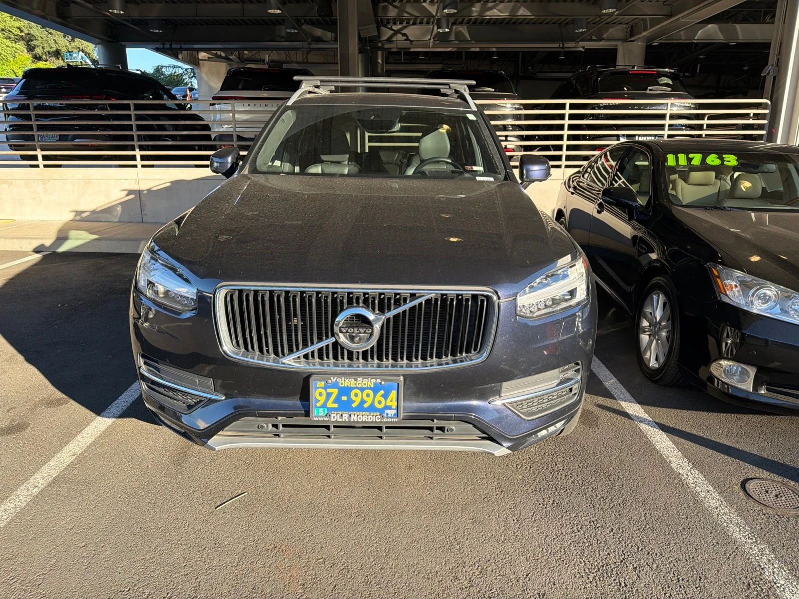 Used 2019 Blue Volvo T6 Momentum image 2