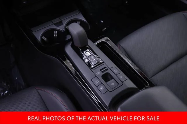 2024 Toyota Prius Prime XSE - Photo 13