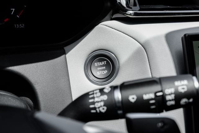 New 2026  Land Rover S image 24