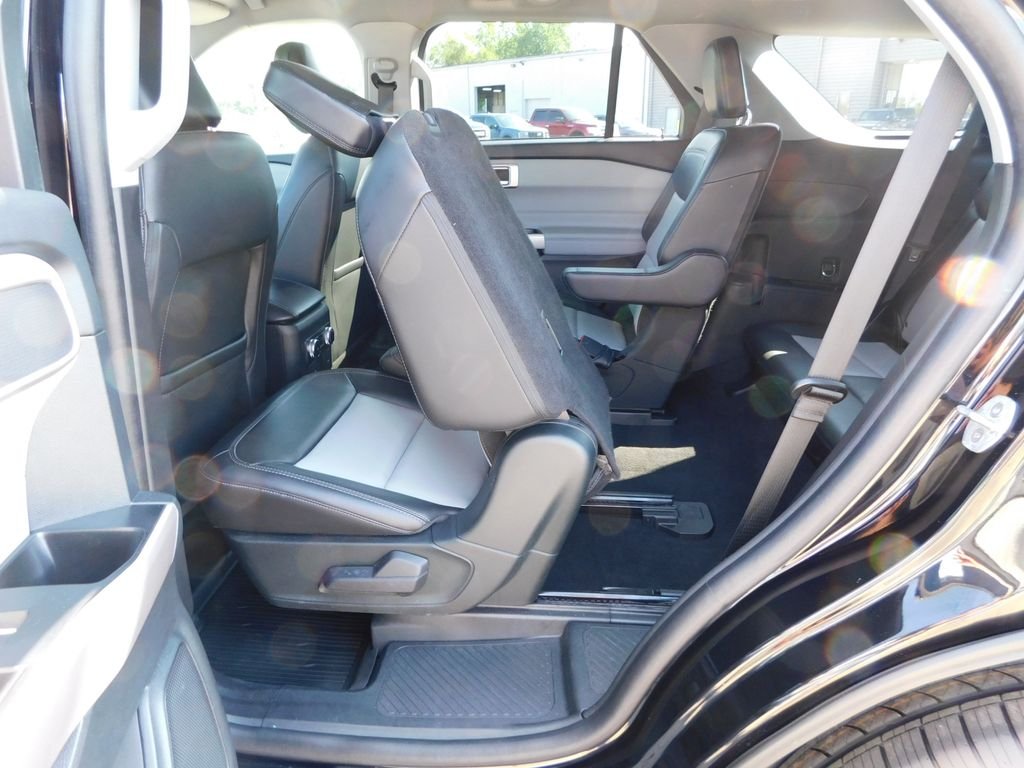 Used 2023 Black Ford XLT image 36
