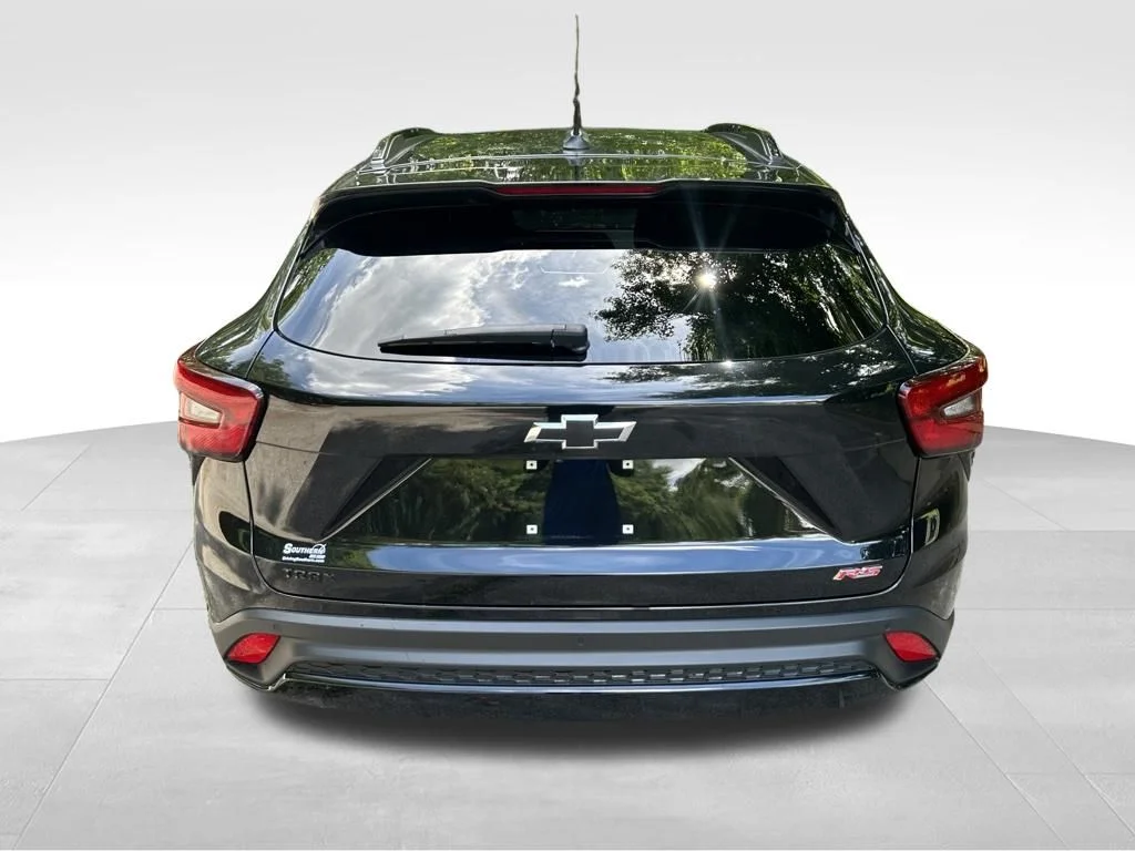 Used 2024 Black Chevrolet 2RS image 4
