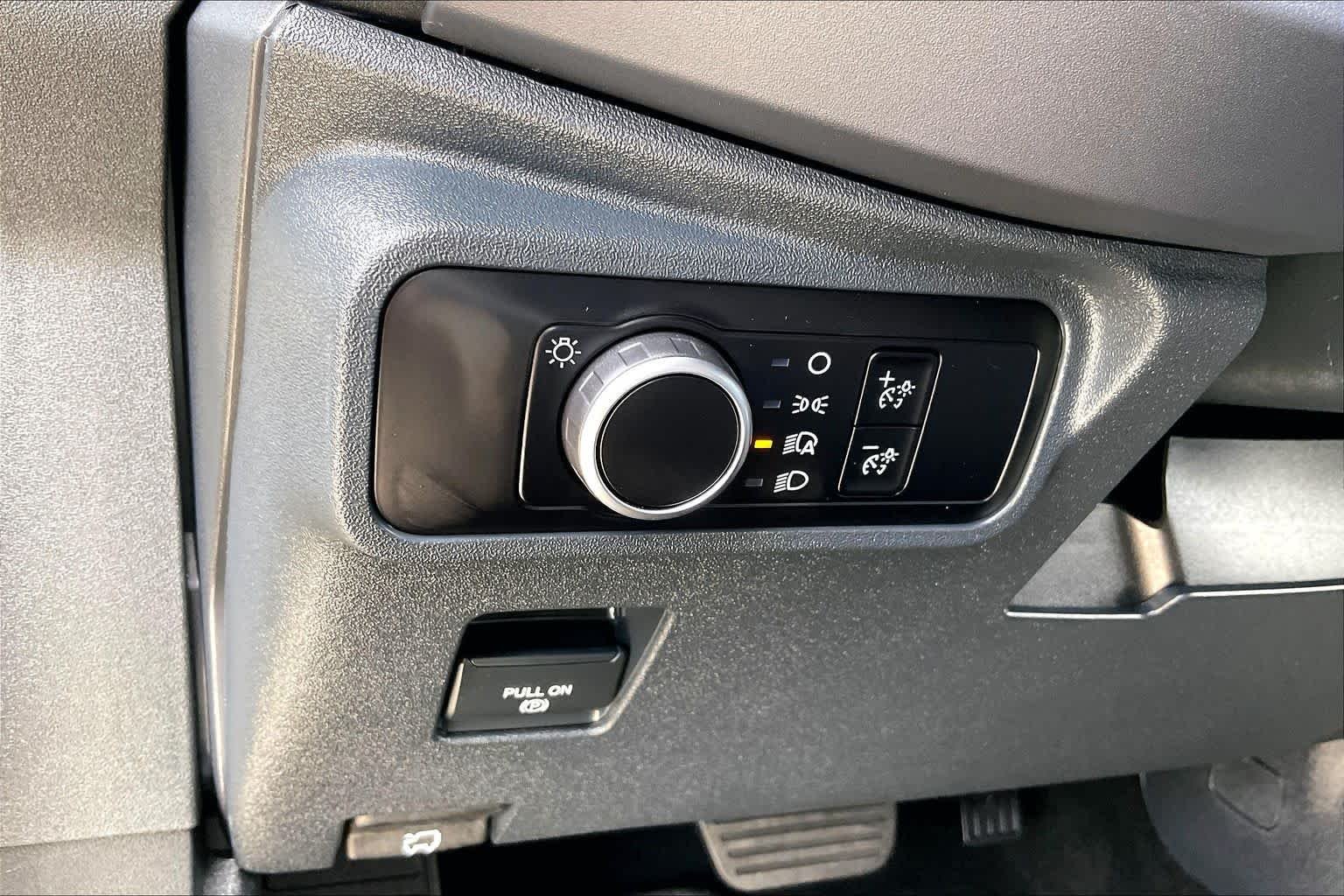 Used 2025 Desert Sand Ford Base image 13