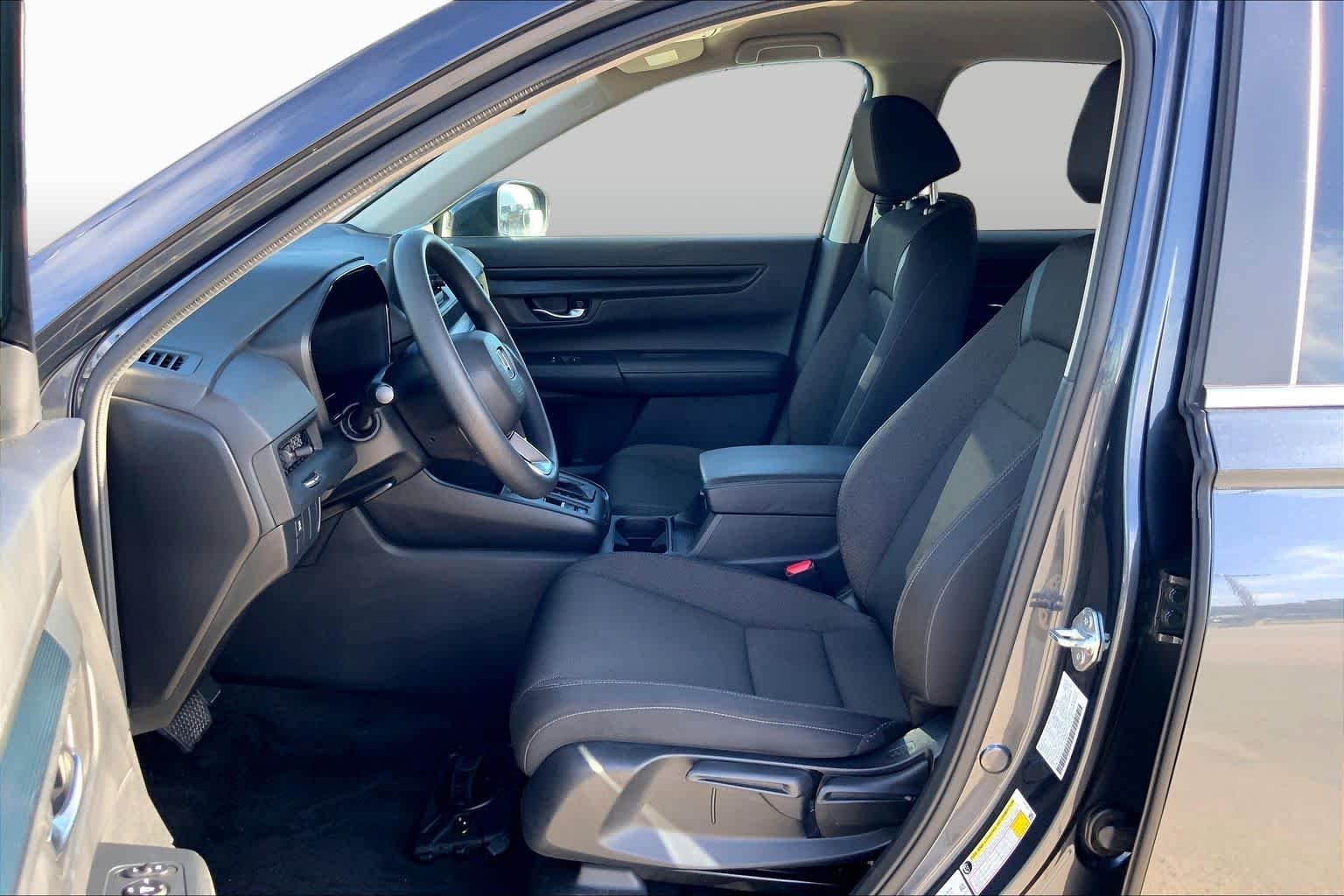 Used 2025 Meteorite Gray Metallic Honda LX image 8
