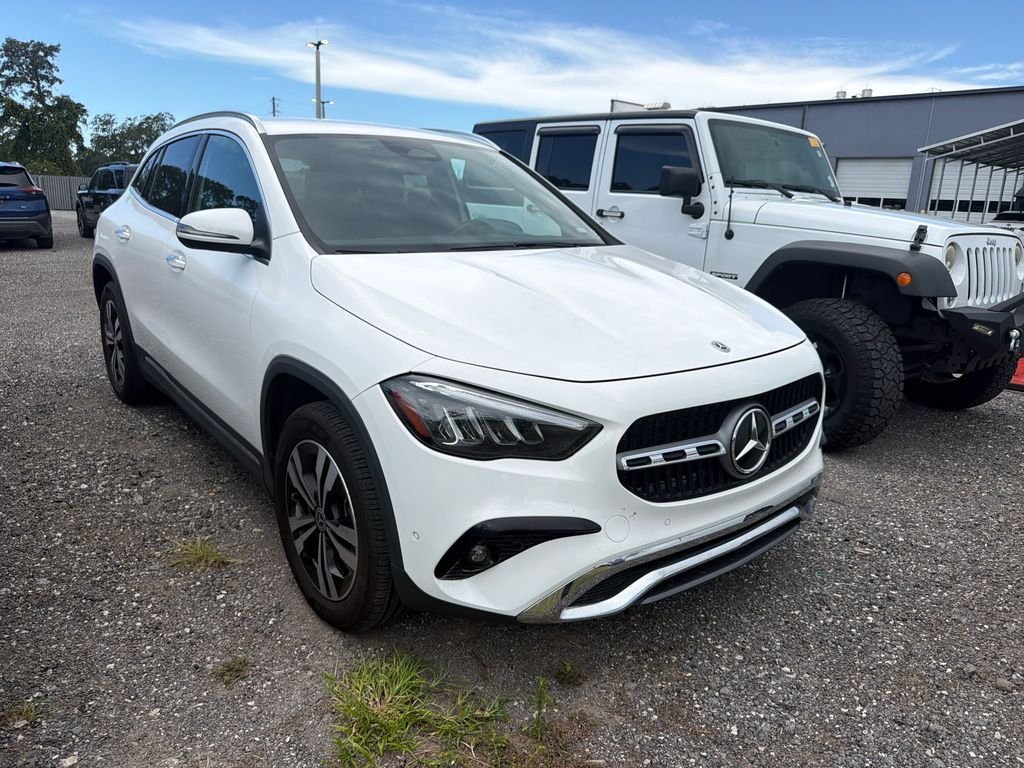 Used 2025 White Mercedes-Benz GLA 250 image 3