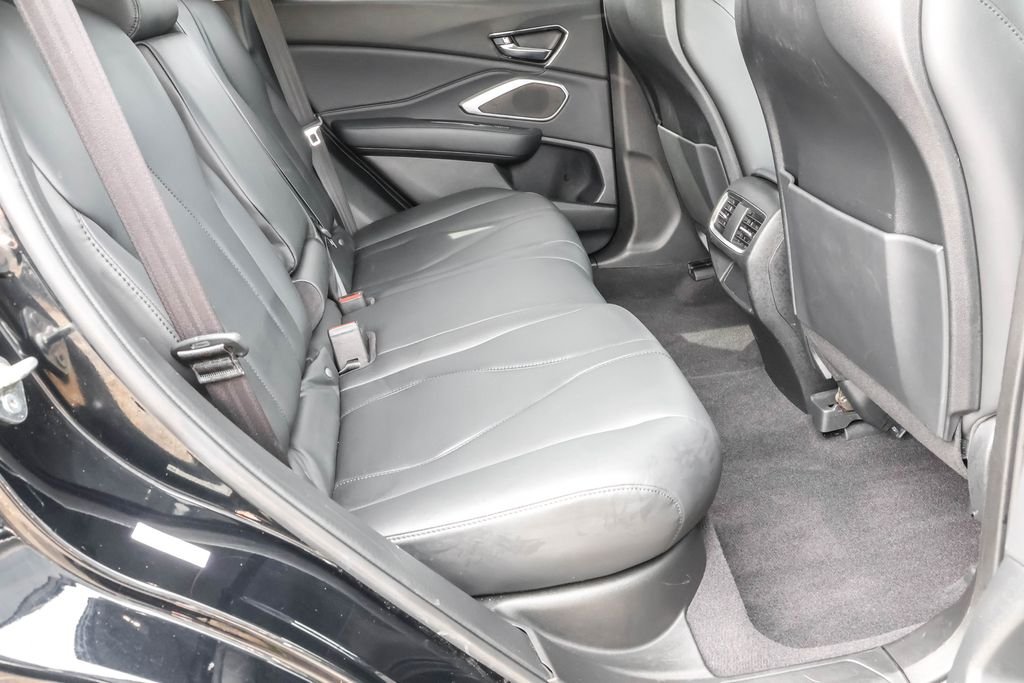 Used 2019  Acura Base image 34
