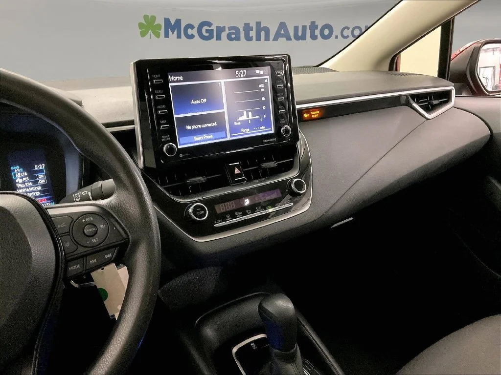 Used 2021 Red Toyota LE image 9