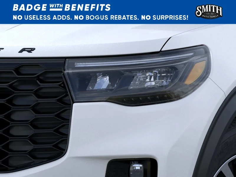 New 2026 Star White Metallic Tri-Coat Ford ST-Line image 19