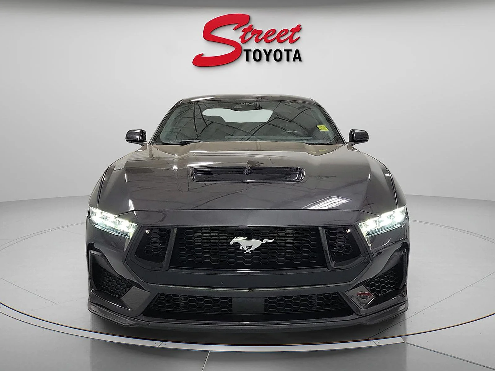 Used 2024 Black Ford  image 6