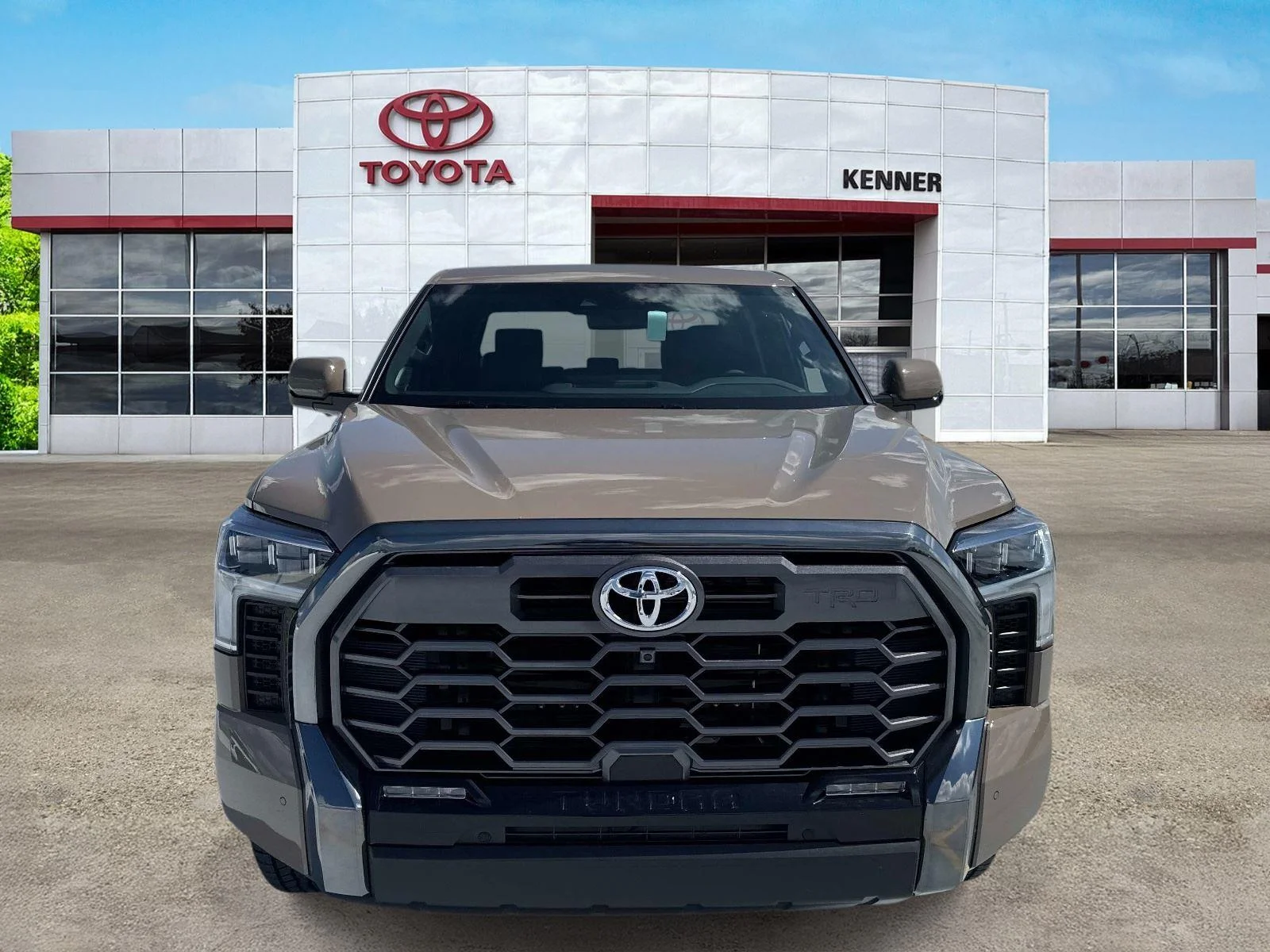 New 2026 Mudbath Toyota Platinum HV image 2
