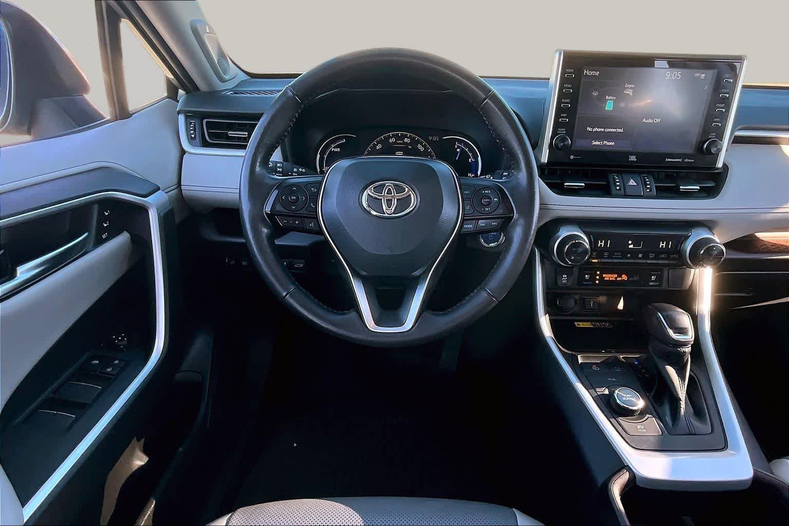 Used 2022 Silver Sky Metallic Toyota Hybrid Limited image 6