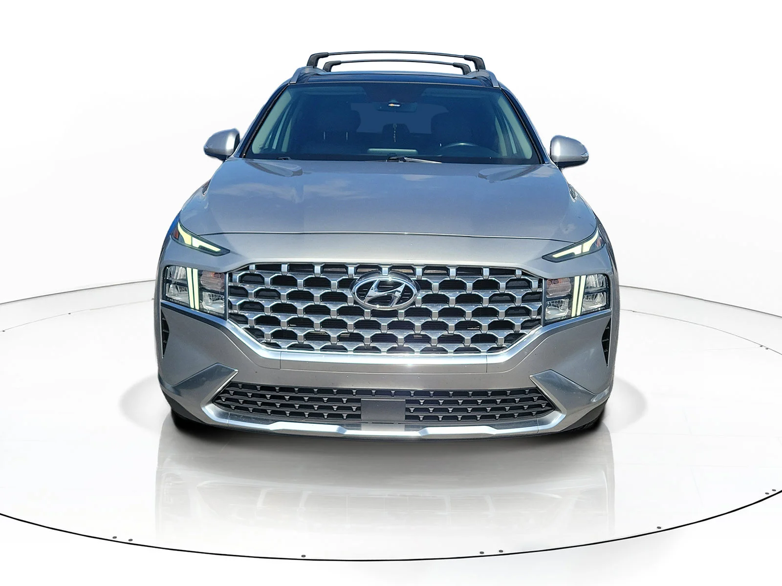 Used 2021 Shimmering Silver Hyundai SEL image 2