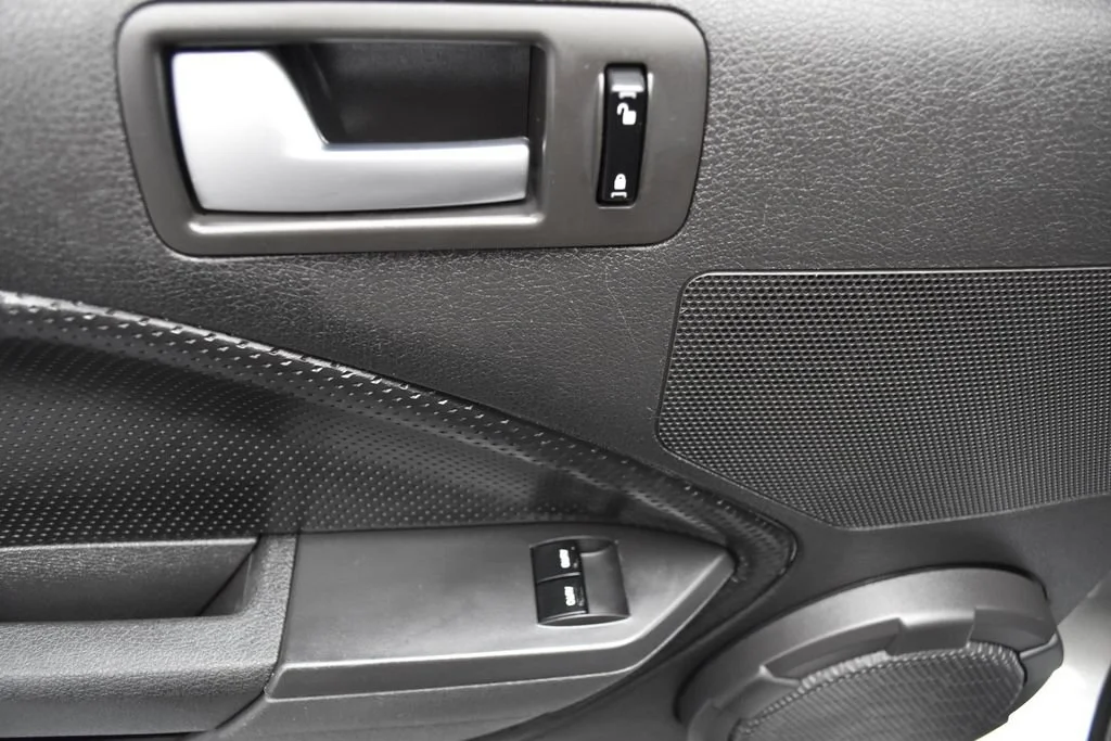Used 2008 Gray Ford GT Deluxe image 21