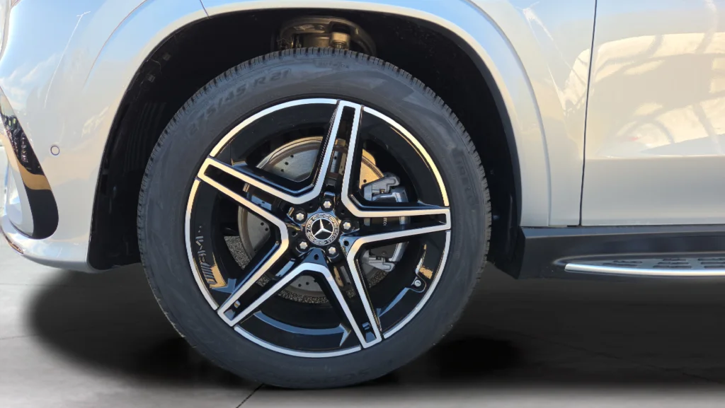 2026 Mercedes-Benz GLS Base - Photo 9