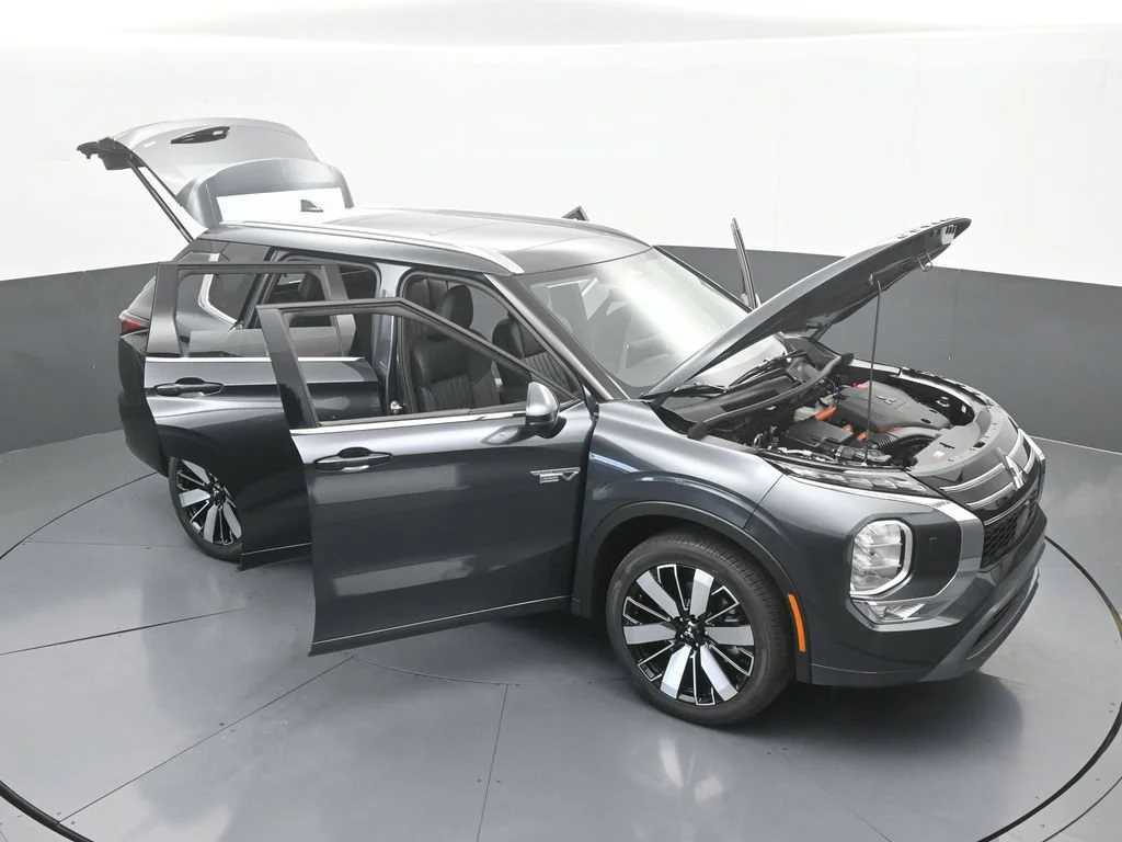 New 2026 Gray Mitsubishi SEL S-AWC image 80