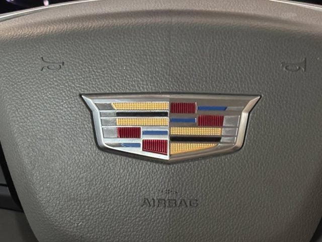 Used 2018 HARBOR BLUE METALLIC Cadillac Luxury FWD image 12