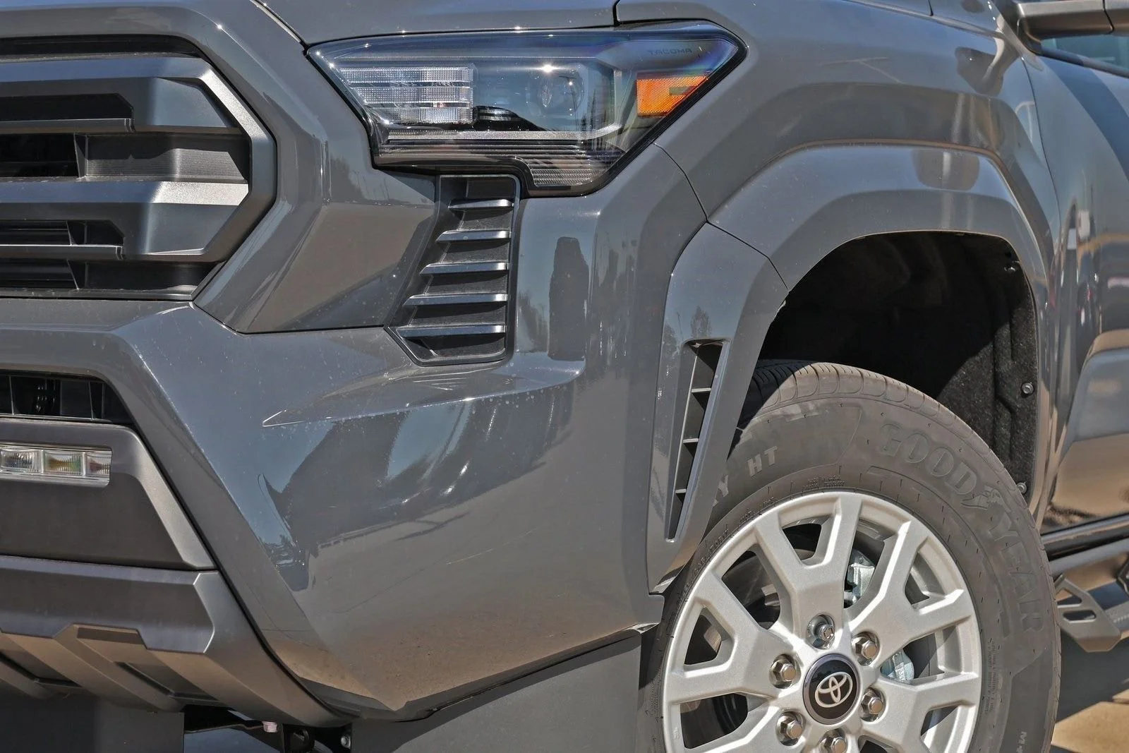 New 2026 Underground Toyota SR5 image 11