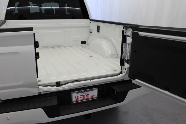 New 2026 Star White Metallic Tri-Coat Ford Platinum® image 12