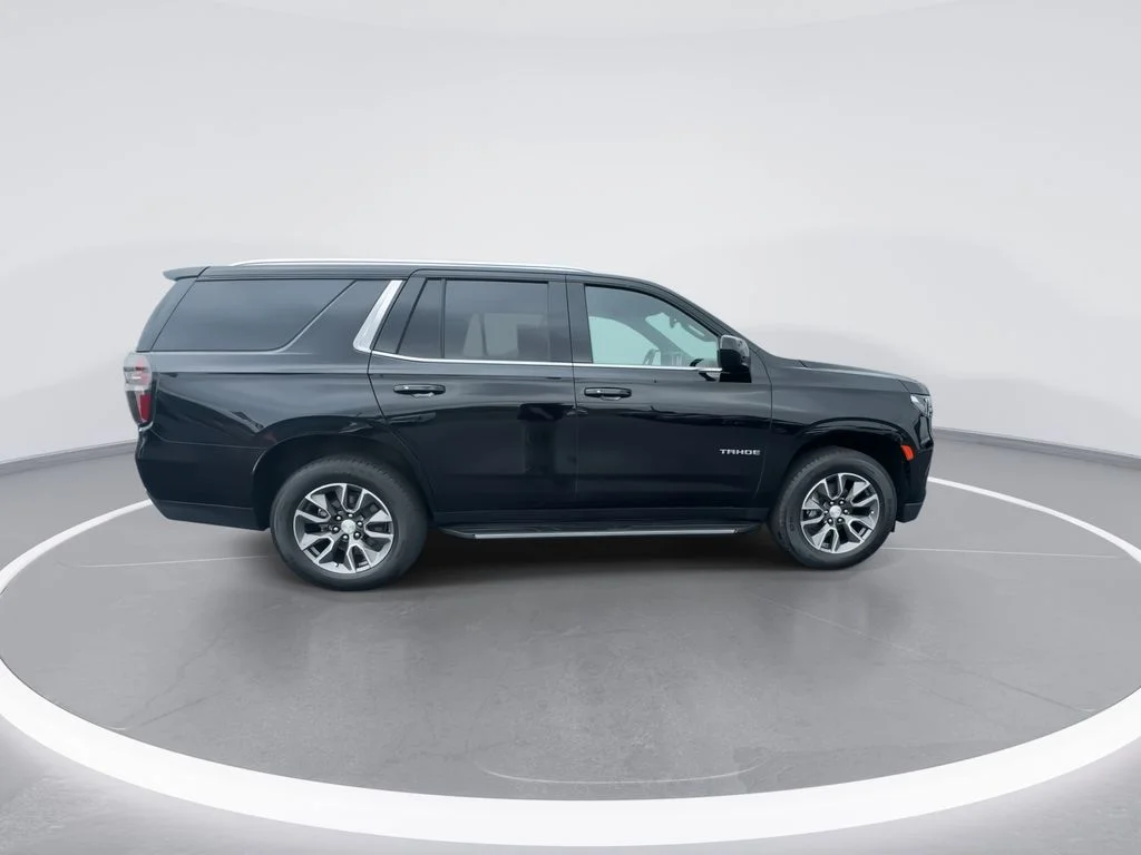 Used 2023 Black Chevrolet LT image 9