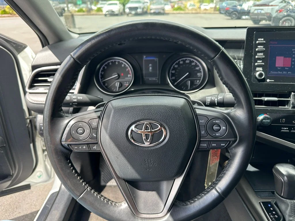 Used 2021 White Toyota SE image 18