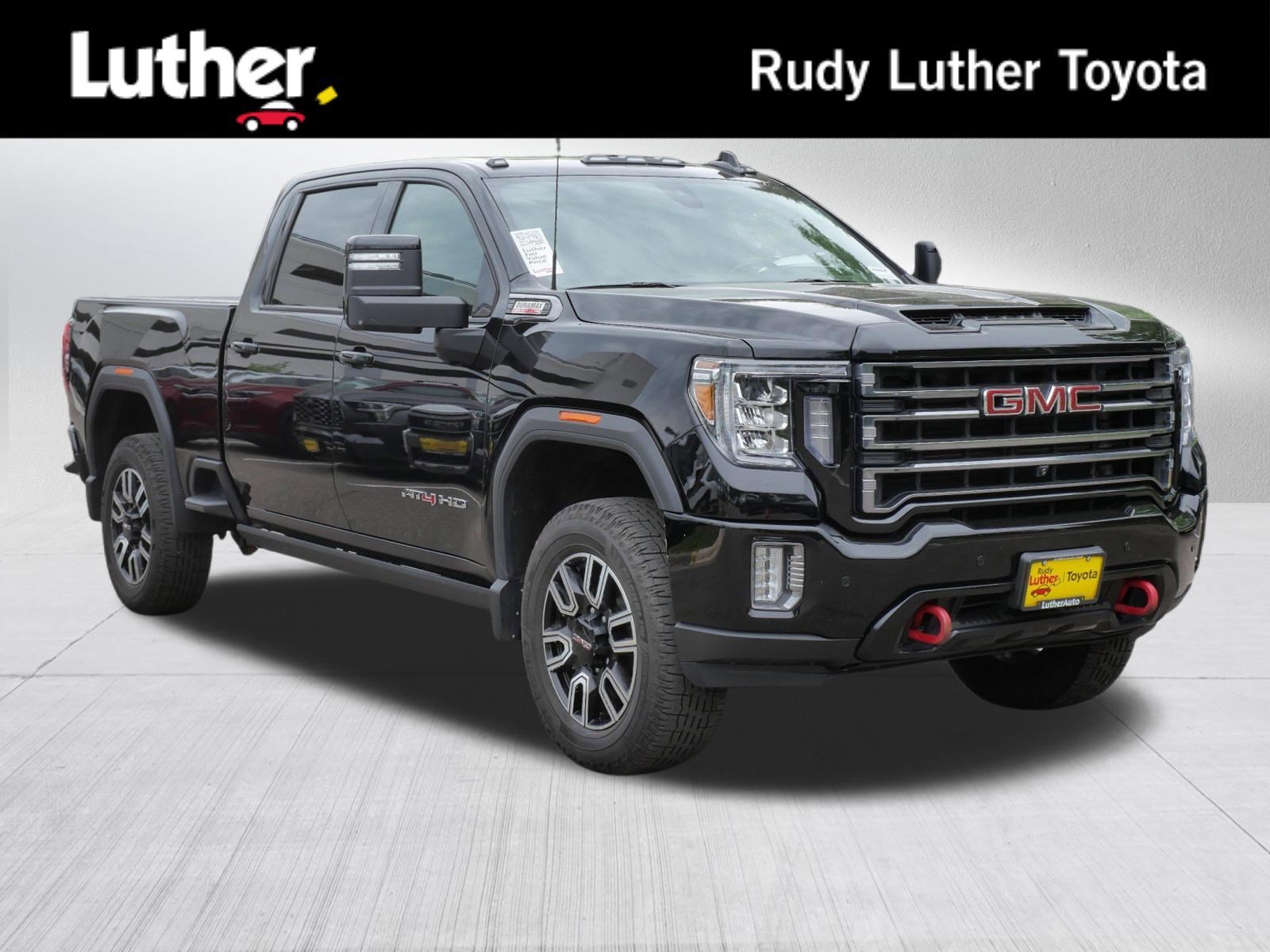 2022 GMC Sierra 4WD Crew Cab Standard Box AT4's photo
