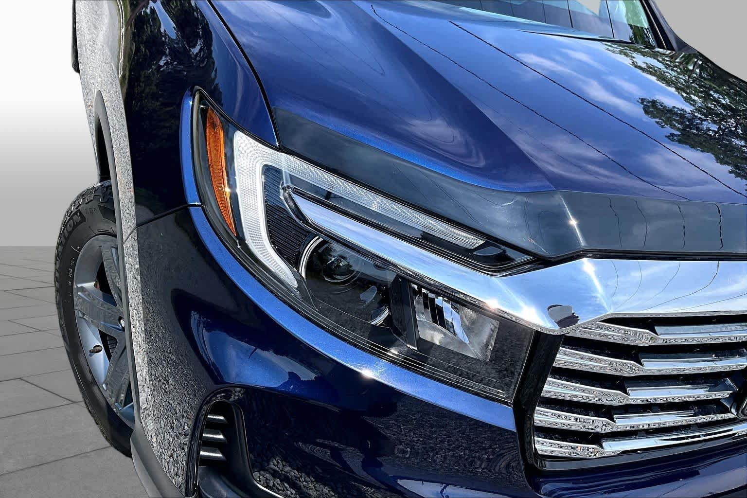 Used 2022 Obsidian Blue Pearl Honda RTL-E image 28