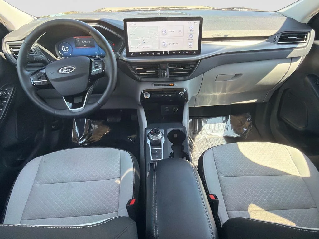 Used 2023 Cinnabar Red Ford Active image 16