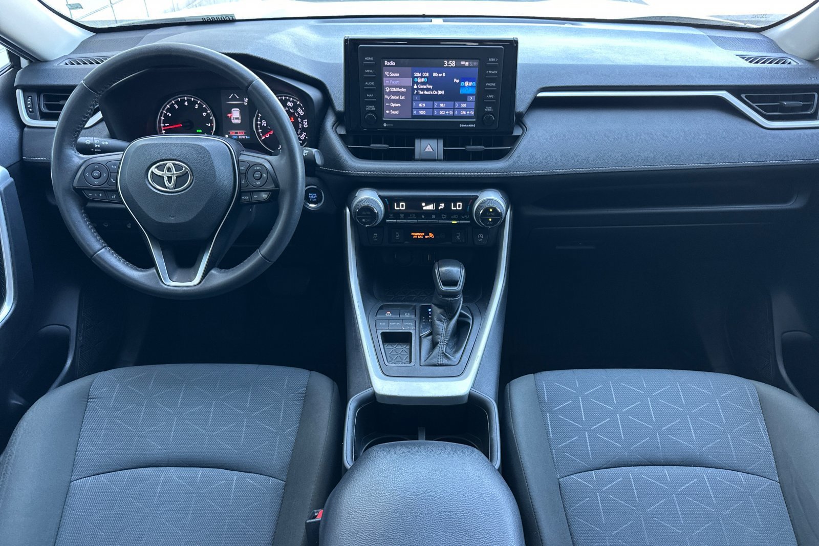 Used 2022 White Toyota XLE image 13