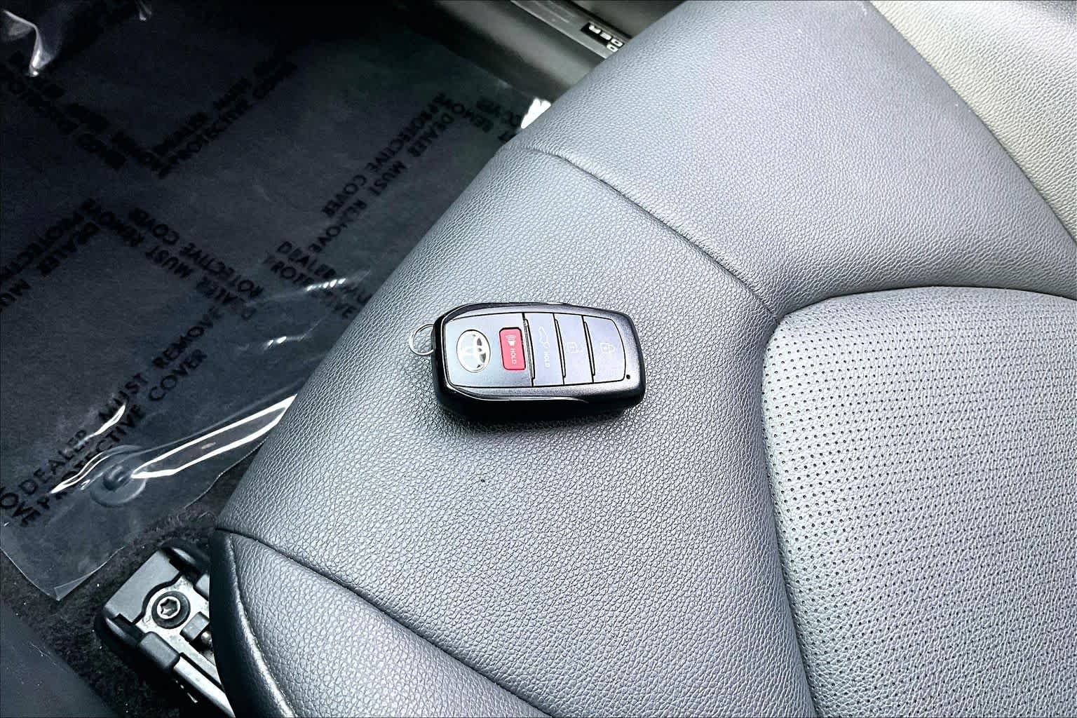 Used 2024 Wind Chill Pearl Toyota XLE image 14