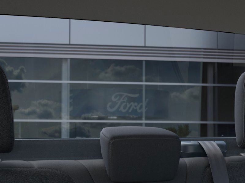 New 2025 Space White Metallic Ford XLT image 24