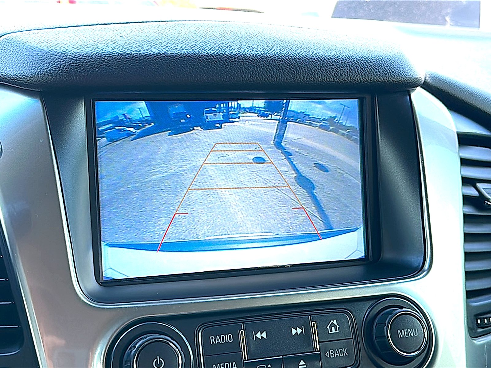 Used 2020 Summit White Chevrolet 2WD Premier image 34