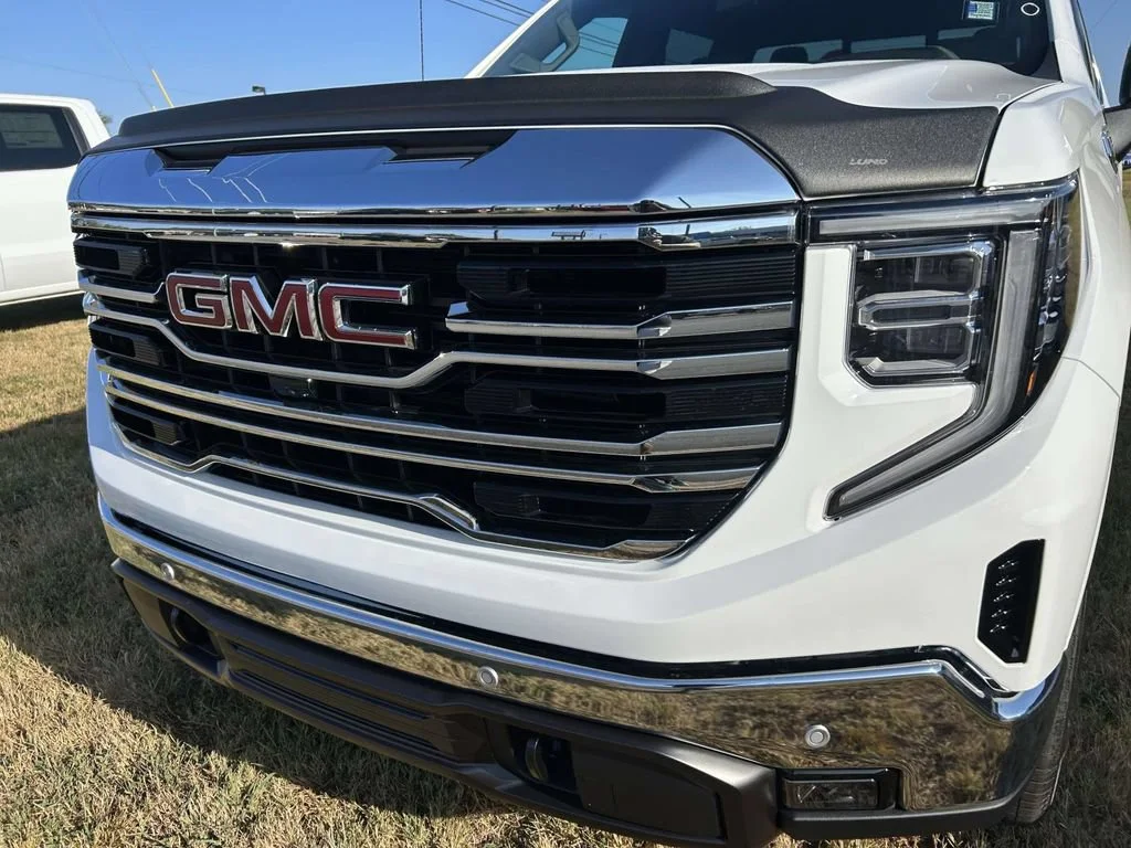 New 2026 Summit White GMC SLT image 8