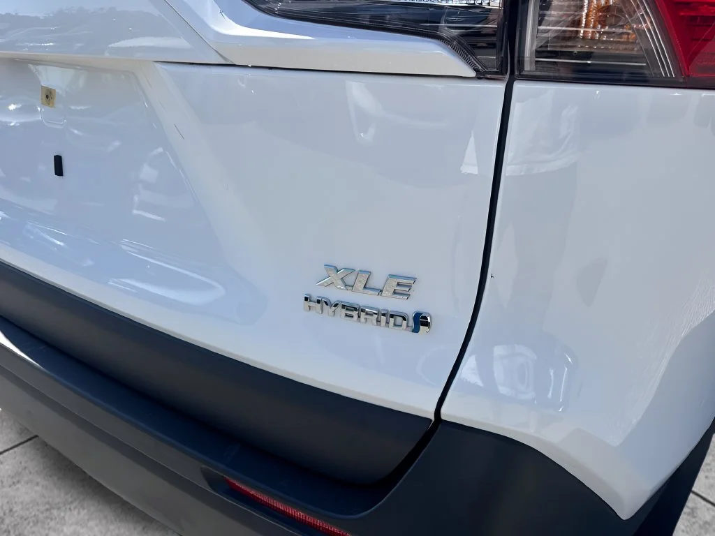 Used 2024 White Toyota XLE image 28