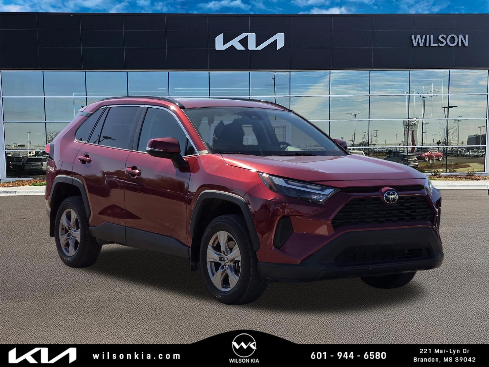 2025 Toyota RAV4 XLE