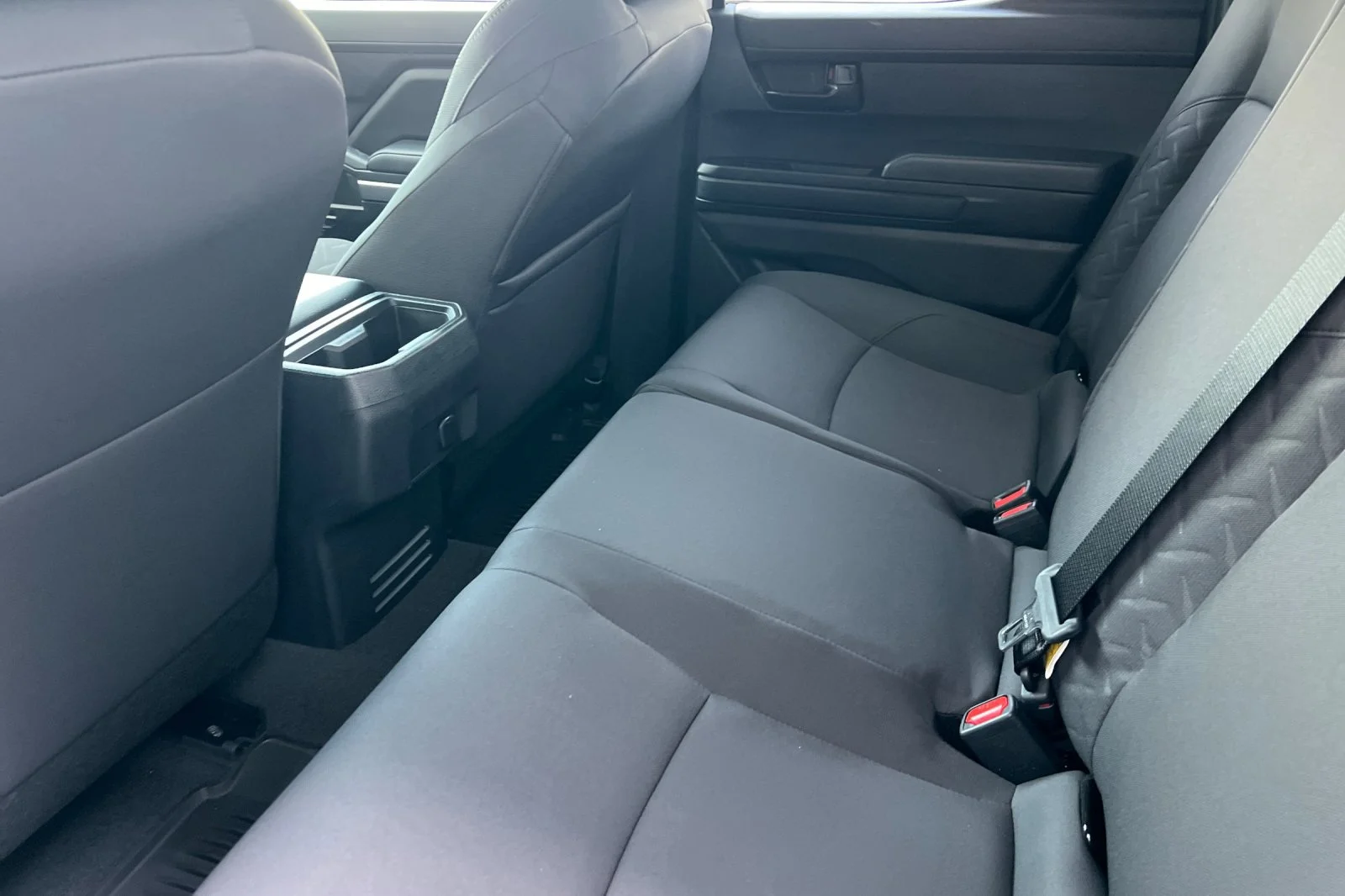 2026 Toyota Tacoma SR5 - Photo 9