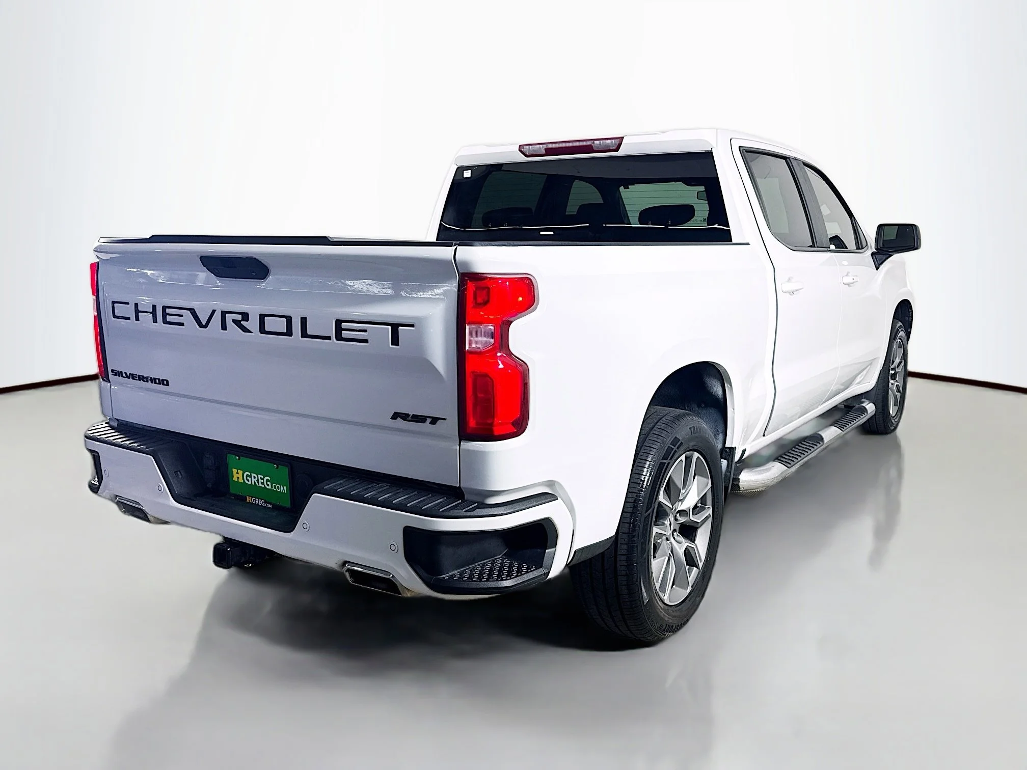 Used 2022 Summit White Chevrolet RST image 7