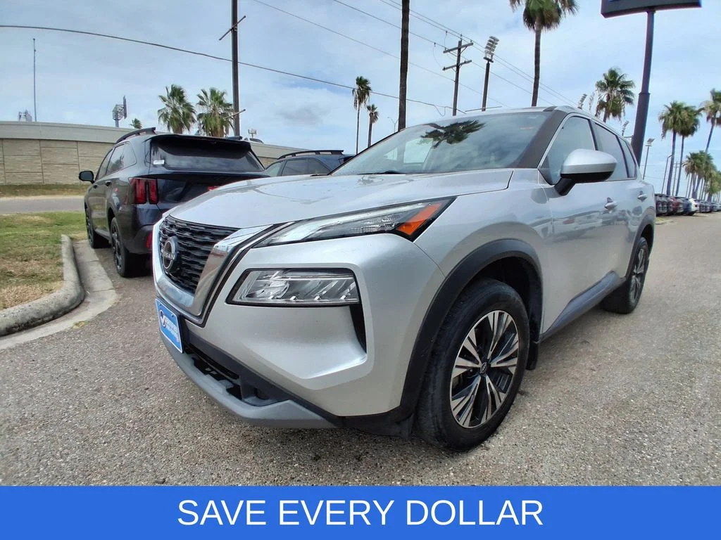 Used 2023 Silver Nissan SV image 3