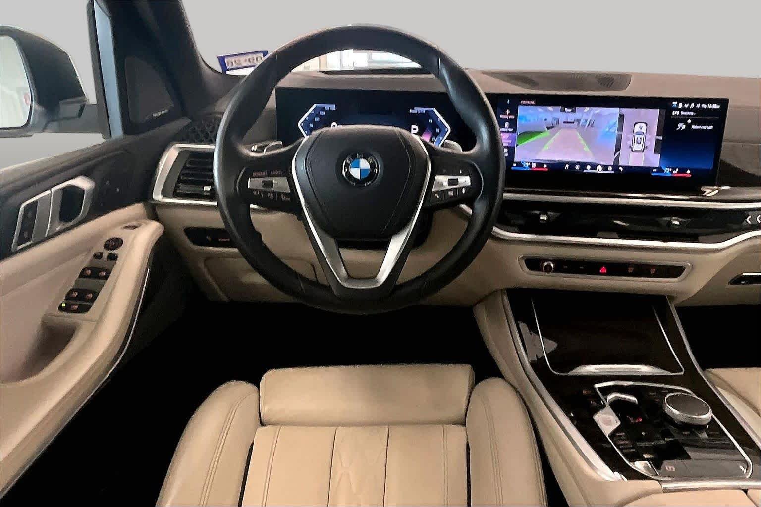 Used 2024 Alpine White BMW sDrive40i image 5