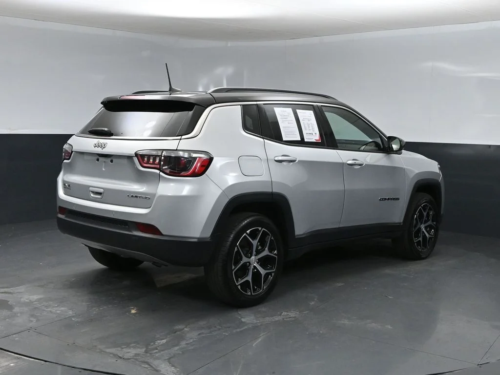 Certified Used 2024 Silver Jeep Limited image 4