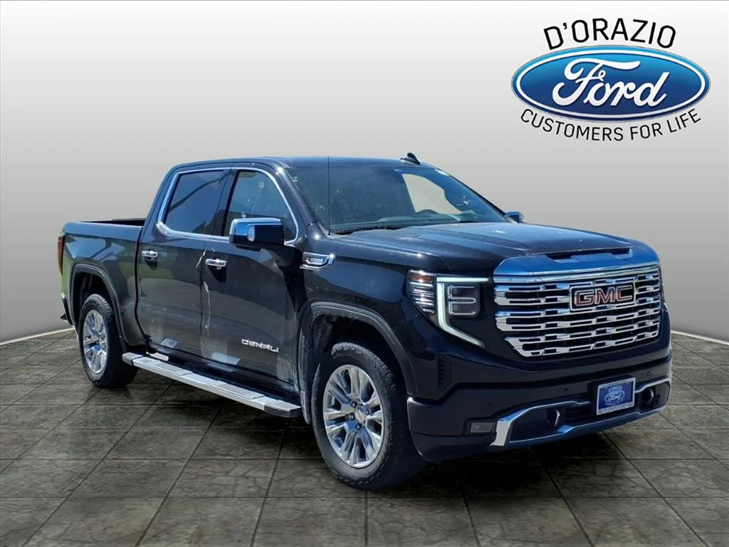 2024 GMC Sierra 4WD Crew Cab Short Box Denali's photo