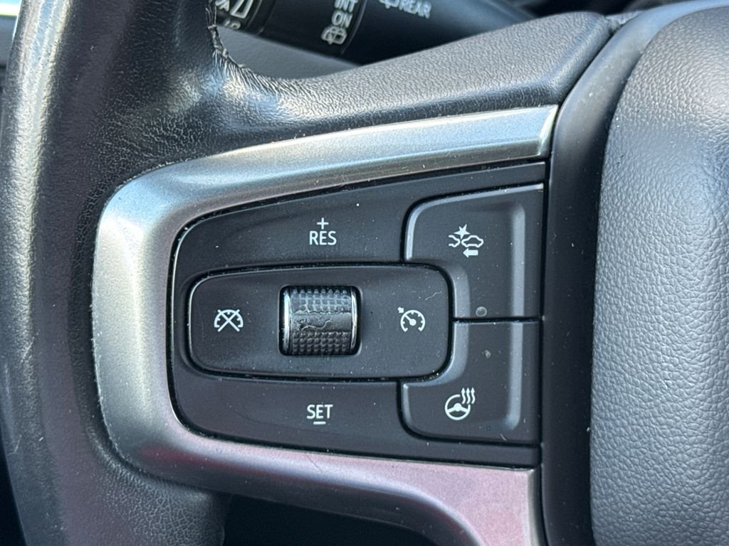 Used 2021 Black Chevrolet Z71 image 25