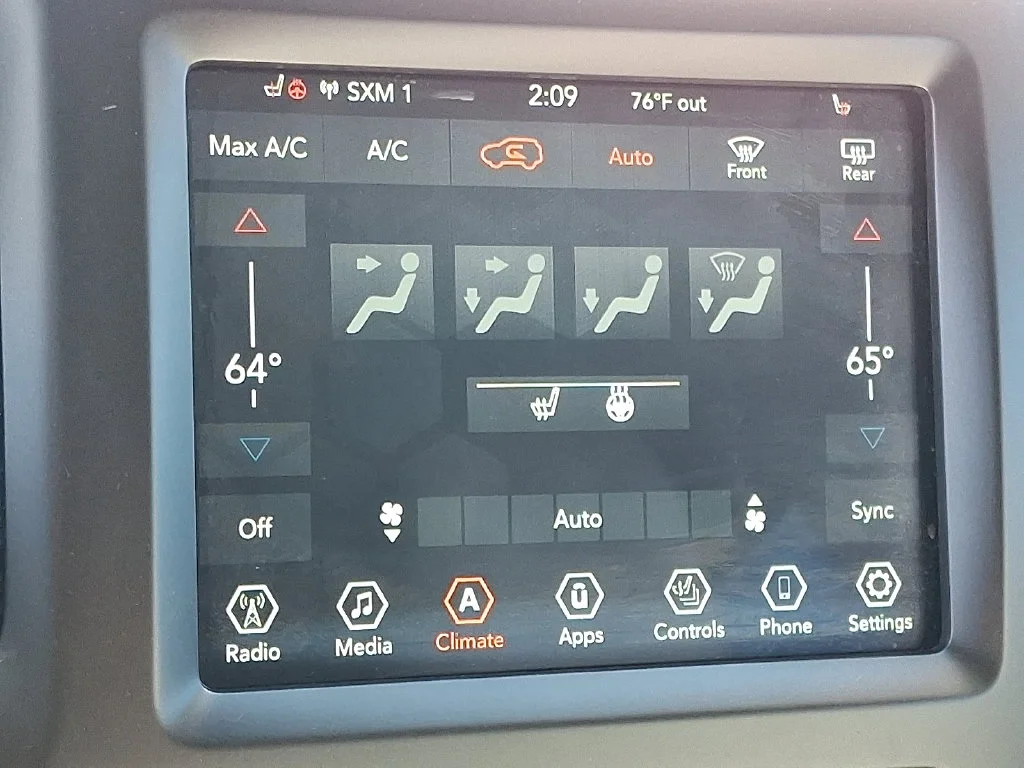 Used 2021 Blue Jeep Latitude Lux image 17