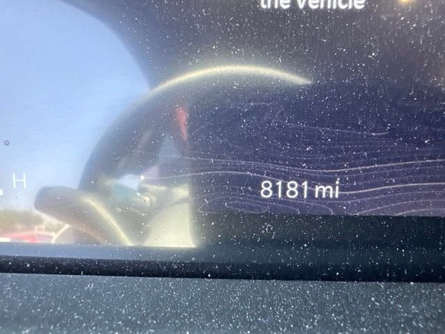Used 2023 Silver Jeep Altitude image 2