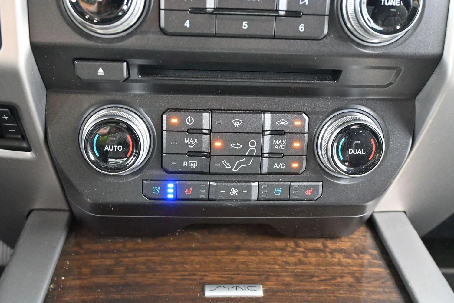 Used 2017 Shadow Black Ford Platinum image 22