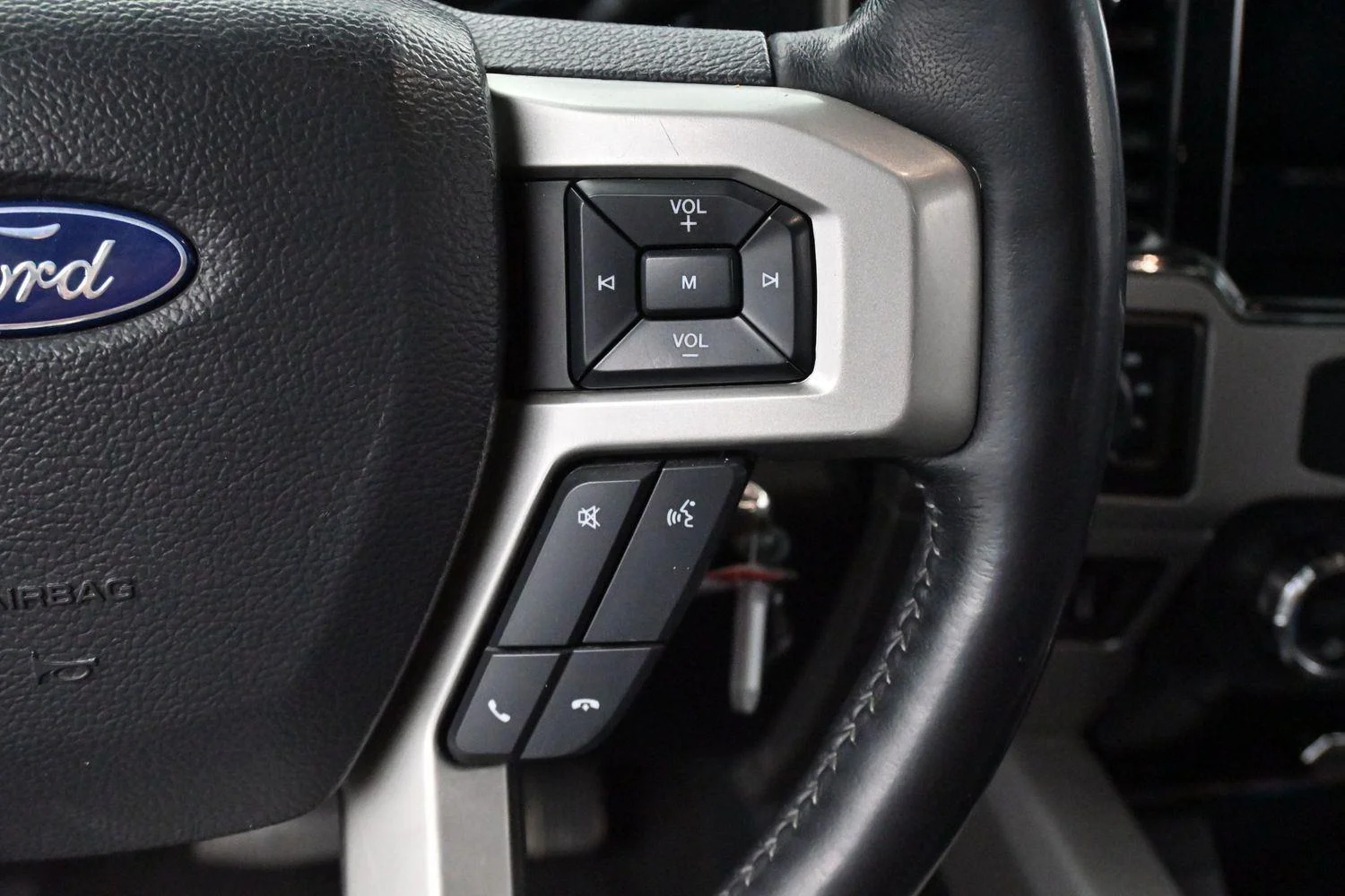 Used 2022 Carbonized Gray Ford Lariat image 18