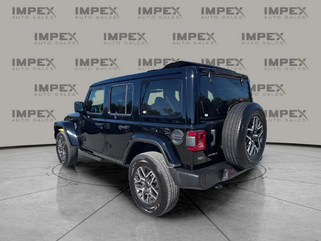 Used 2026 Black Jeep Sahara image 3