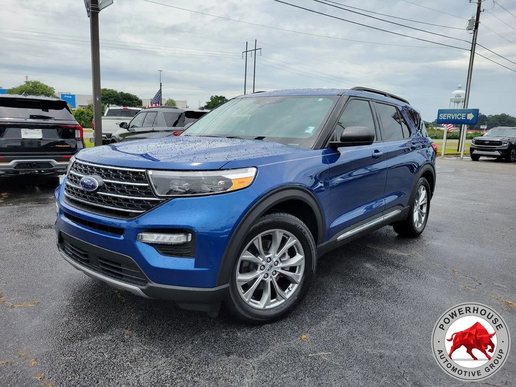 Used 2021 Blue Ford XLT image 1