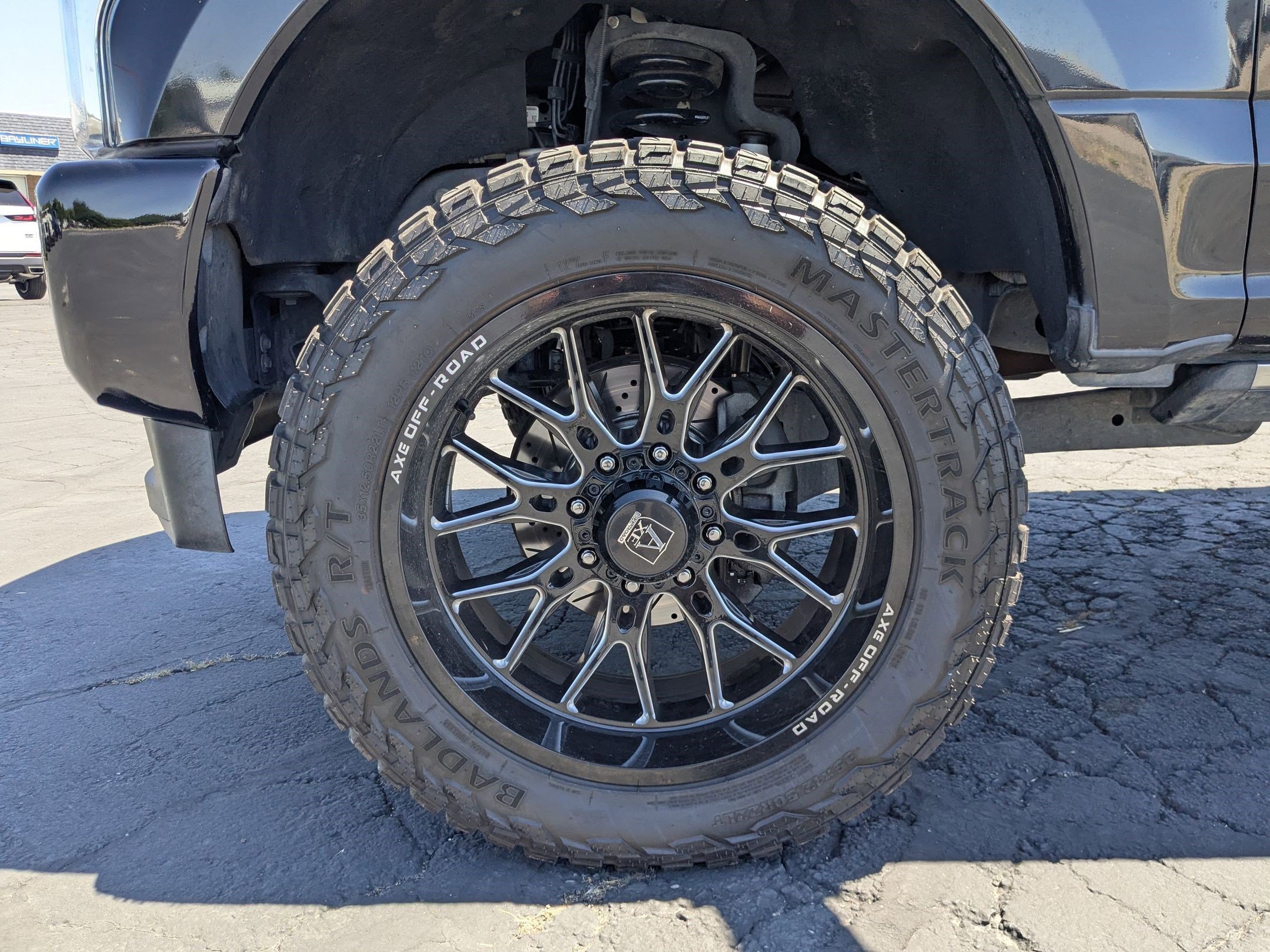 Used 2018 Shadow Black Ford Platinum image 37