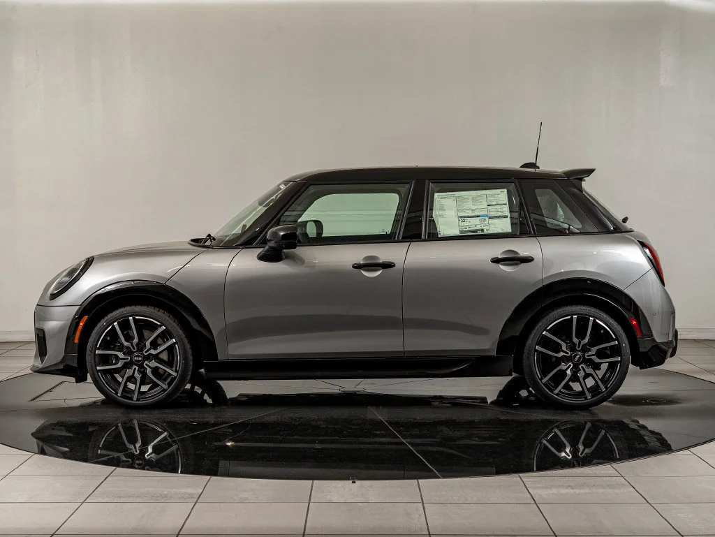 2026 MINI Hardtop 4 Door S - Photo 8