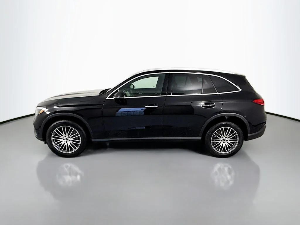 New 2026 Obsidian Black Metallic Mercedes-Benz GLC 300 image 2