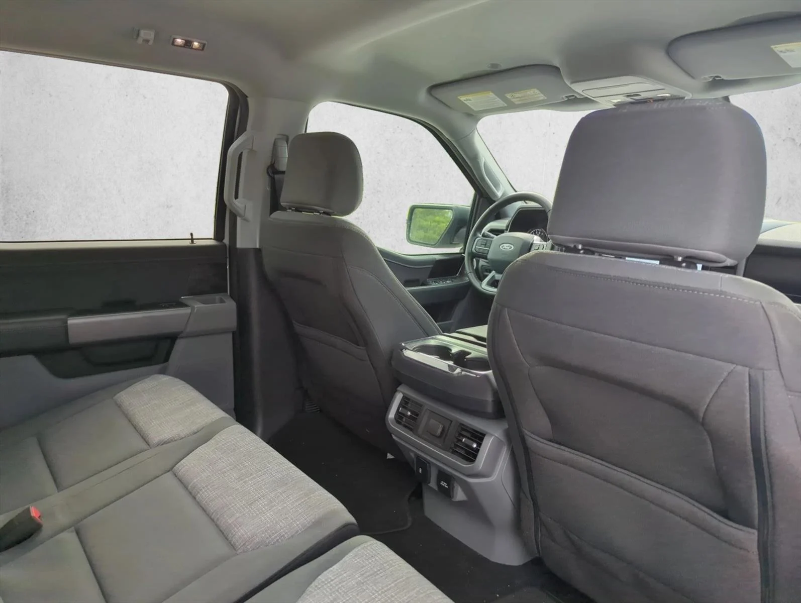 Used 2023 Avalanche Ford XLT image 23